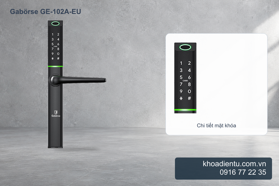 Khóa cửa vân tay Gabörse GE-102A-EU trong studio bê tông sáng, chi tiết phóng to từ ảnh gốc