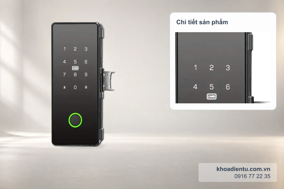 Khóa cửa vân tay cửa kính cường lực trên nền studio trắng kem, kèm ô phóng to chi tiết