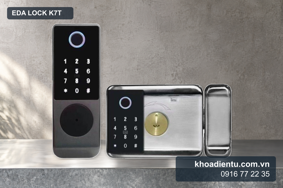 Bộ khóa cổng hai đầu Eda Lock K7T trưng bày trong studio