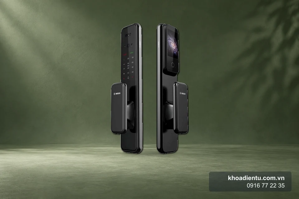 Khóa nhận diện khuôn mặt, Camera Bosch EL600VF (Đức) trên nền studio xanh trầm