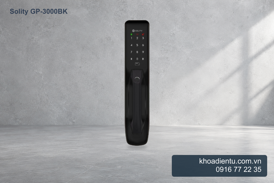 Khóa cửa điện tử vân tay Solity GP-3000BK trong studio bê tông sáng